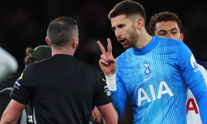 Vicario nghi ngờ bàn thắng của Eze trong trận Arsenal - Tottenham