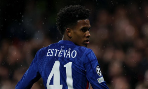 Trước đại chiến Barca, Maresca dọa gạch tên Estevao