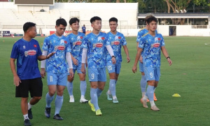 HLV Kim Sang-sik đẩy cao cường độ tập chiến thuật cho U22 Việt Nam