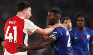 Rice gửi thông điệp mạnh mẽ đến Caicedo trước ngày so tài