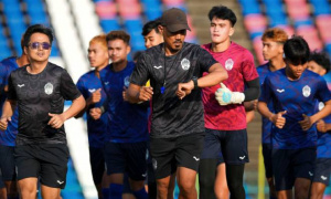 U22 Campuchia gây khó hiểu: Rút khỏi SEA Games 33 vẫn ra sân tập