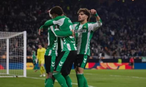 Antony tạo dấu ấn, Real Betis leo cao trên BXH Europa League