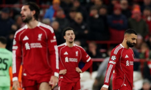 Từ Anfield đến hỗn loạn: Khi Slot không còn kiểm soát Liverpool