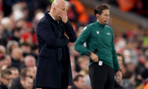 Liverpool tiếp tục ủng hộ Slot trong lúc Salah sa sút đáng lo