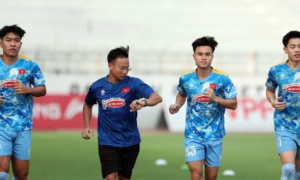 Điểm tin bóng đá Việt Nam 29/11: Ba tuyển thủ U22 Việt Nam tập riêng; HLV Kim Sang-sik động viên Văn Trường