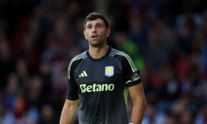 Man United cân nhắc chiêu mộ Emiliano Martinez từ Aston Villa