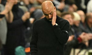 Manchester City trả giá vì hàng tiền vệ thiếu tốc độ