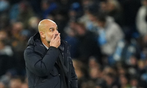 Thay 9 vị trí, Pep Guardiola phản ứng mạnh sau thất bại