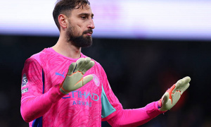 Cựu trọng tài FIFA chỉ trích Man City giả chấn thương để tạo lợi thế trước Leeds