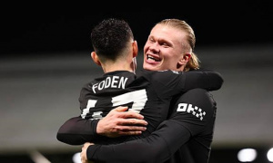 Rượt đuổi 9 bàn, Man City thoát hiểm ngoạn mục trước Fulham