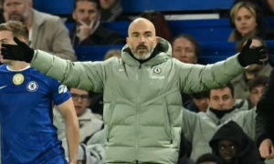 Chelsea thua Leeds: Neville chỉ ra ba điểm yếu then chốt