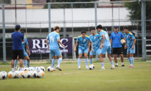 U22 Việt Nam tập luyện dưới trời nắng gắt, quyết thắng Malaysia