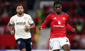 Màn thể hiện mờ nhạt của Heaven trong lần đá chính đầu tiên cho Man Utd