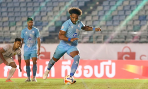 Xuân Son hồi sinh mạnh mẽ, khiến Đông Nam Á trầm trồ