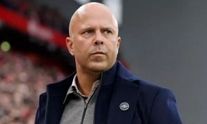 Liverpool đối mặt Leeds, Slot thử nghiệm chiến thuật với Ekitike và Salah