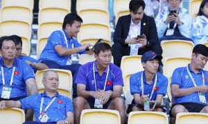 HLV Kim Sang-sik trực tiếp 'xem giò' U22 Malaysia