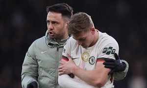 Enzo Maresca thất vọng về chấn thương của Liam Delap