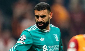 Slot giải thích lý do không dùng Salah trong trận hòa 3-3 với Leeds