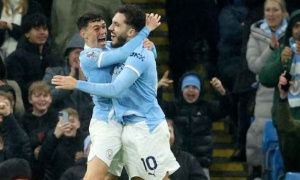 Cherki tỏa sáng với kiến tạo đẳng cấp, Pep so sánh với Messi