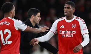 Arteta xác nhận Mosquera nghỉ dài hạn vì chấn thương