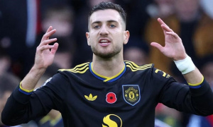 Dalot 'phớt lờ' chỉ trích của Amorim tại MU