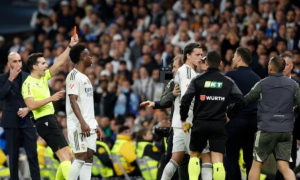 Alonso chỉ trích trọng tài Quintero: 'Quyết định thẻ đỏ quá vội vàng'