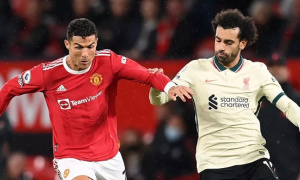 Salah và Ronaldo: Khi những phát ngôn trở thành thách thức lớn đối với CLB