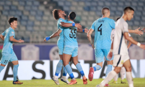 Soi trận Nam Định vs Eastern AA: 3 điểm và danh dự