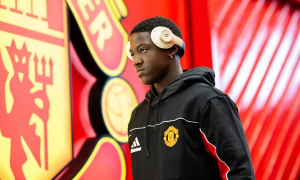 Paul Scholes và Nicky Butt khuyên Kobbie Mainoo gia nhập Chelsea