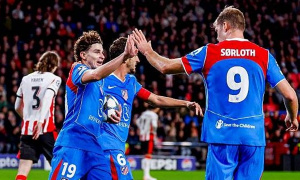 Atletico 3-2 PSV: Thắng lợi sát nút sau màn rượt đuổi tỷ số kịch tính