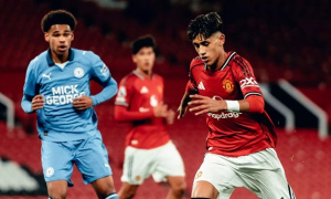 JJ Gabriel lập kỷ lục mới tại FA Youth Cup với bàn thắng quyết định