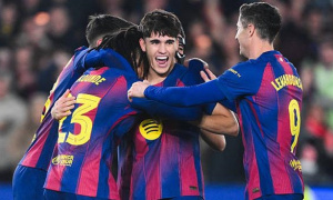 Hansi Flick và Barcelona: Sự hồi sinh đầy cảm xúc tại Camp Nou