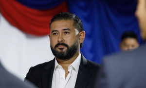 Thân vương Tunku Ismail tố FIFA can thiệp vào vụ việc 7 cầu thủ nhập tịch Malaysia, đe dọa sẽ có lệnh cấm