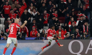 Richard Rios và Barreiro tỏa sáng, Benfica của Mourinho nhấn chìm Napoli