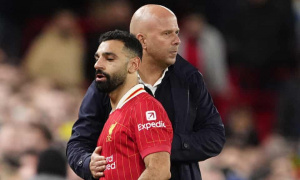 Liverpool đối mặt tương lai Salah đầy kịch tính trong 48 giờ tới