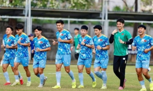 HLV Kim Sang-sik chia nhóm tập – Toan tính chiến thuật khôn ngoan