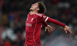 Liverpool tổn thất nhân sự trước trận gặp Brighton, Kaide Gordon dính chấn thương