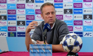 Thua trận mất ngôi đầu, ông Polking vẫn phản ứng đầy bất ngờ