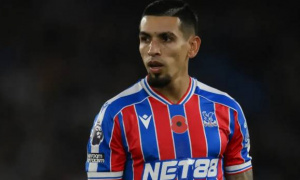 Huyền thoại MU cảnh báo về 'lỗ hổng' hàng thủ, chỉ điểm người thay thế hoàn hảo