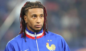 Liverpool theo đuổi Michael Olise, Bayern ra giá 130 triệu bảng