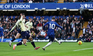 Chelsea hạ Everton, Palmer và Gusto tỏa sáng