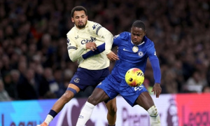 Chalobah xuất sắc giúp Chelsea giữ sạch lưới, thắng 2-0 trước Everton