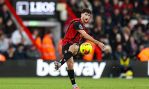 Bournemouth lo sốt vó: Marcos Senesi bỏ ngỏ khả năng đấu Man Utd