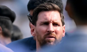 Lalkamal Bhowmick chia sẻ về sự hỗn loạn khiến Messi rời sân