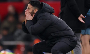 Gary Neville khen ngợi Ruben Amorim sau trận hòa 4-4 đầy cảm xúc giữa Man Utd và Bournemouth