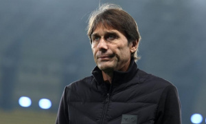 Napoli vào chung kết Siêu Cúp Ý, Conte lo bão chấn thương