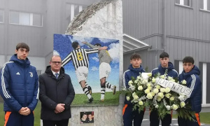 Spalletti tưởng niệm Ferramosca và Neri tại Juventus