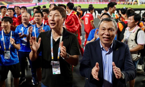 VFF đàm phán hợp đồng mới với HLV Kim Sang-sik sau SEA Games