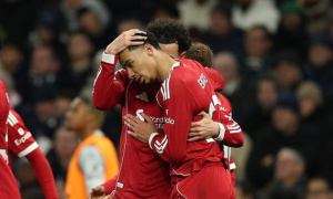 5 điểm nhấn sau đại chiến Tottenham-Liverpool: Ekitike lập kỷ lục, Isak ghi bàn chớp nhoáng