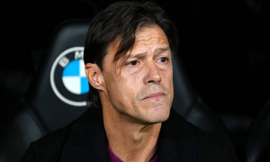 HLV Sevilla chỉ trích trọng tài sau thất bại trước Real Madrid